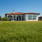 Private First Line With Sea View In Blacksearama Golf A Location Privacy Pool فيلة *