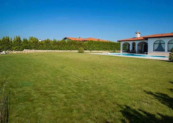 Private First Line With Sea View In Blacksearama Golf A Location Privacy Pool * Balchik
