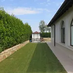 فيلة Private First Line With Sea View In Blacksearama Golf A Location Privacy Pool