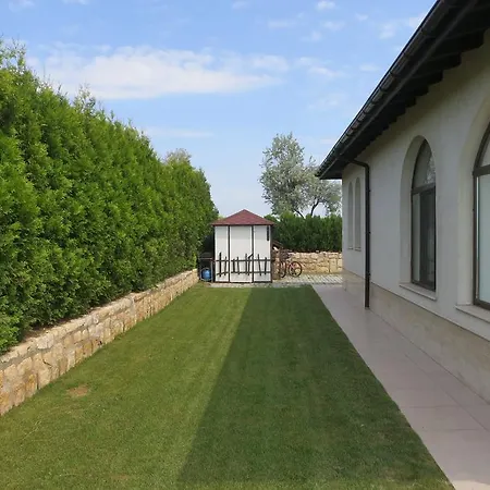 Vilă Private First Line With Sea View In Blacksearama Golf