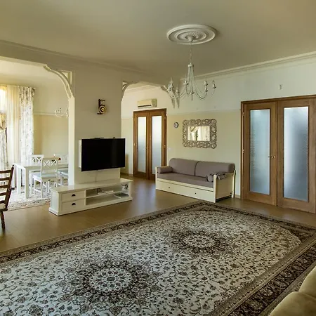 וילה Private First Line With Sea View In Blacksearama Golf