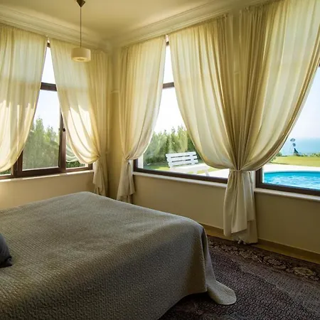 Private First Line With Sea View In Blacksearama Golf A Location Privacy Pool בלצ'יק